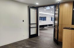 Robinson 77 (D1), Office #568255421